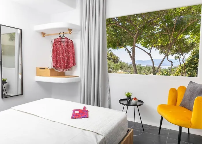 Vino Luxury Suites